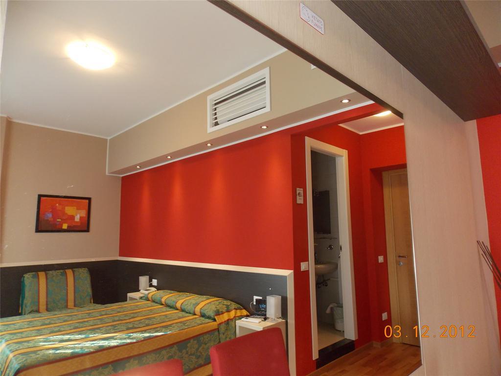 Hotel David Sesto Calende Exterior foto